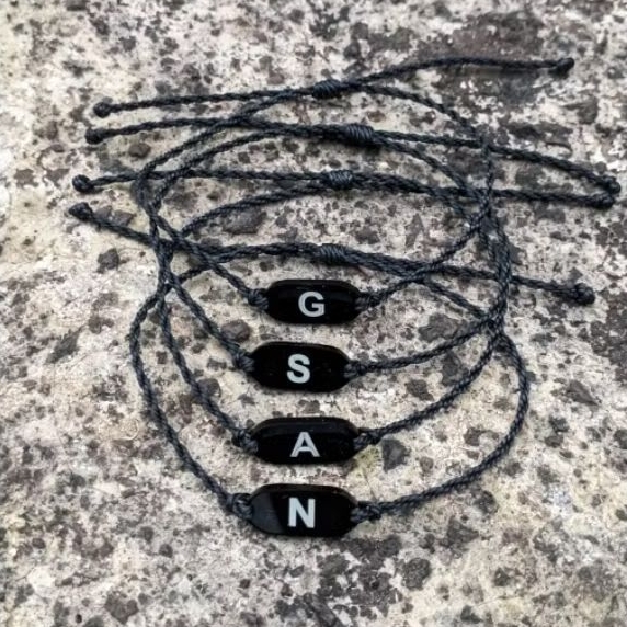 gelang tali inisial / gelang couple / gelang inisial couple