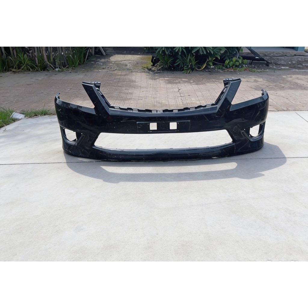 bumper bemper depan toyota innova 2012 original
