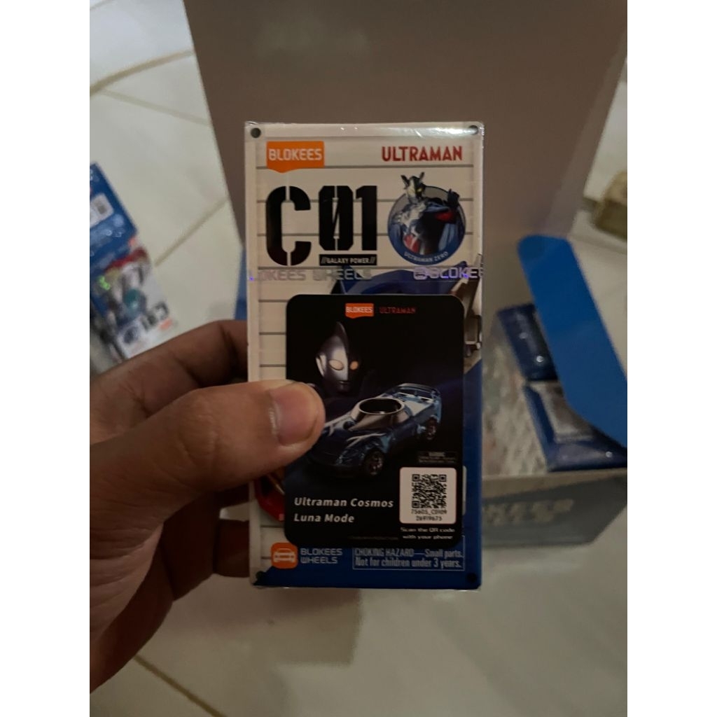 Blokis Wheels Ultraman C01 Ultraman Cosmos Luna Mode