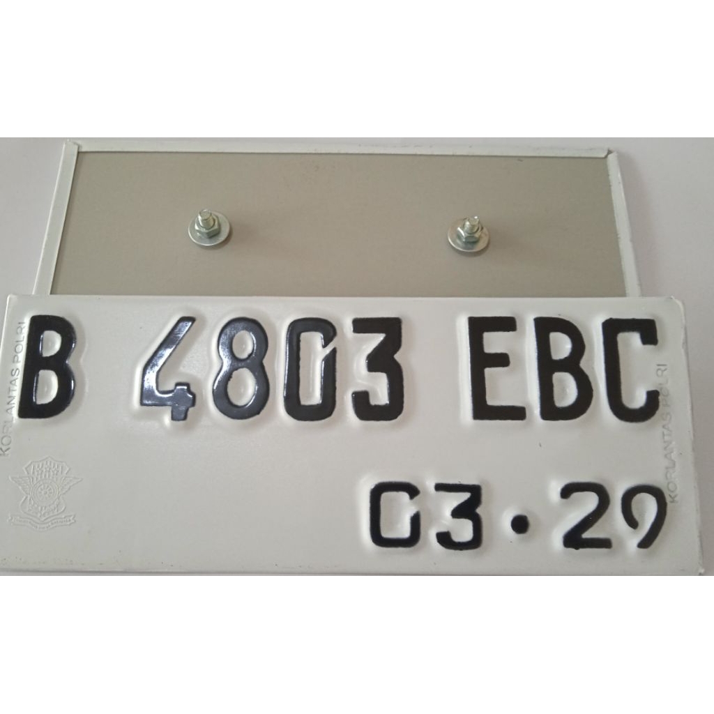 plat motor putih BAUT TANAM