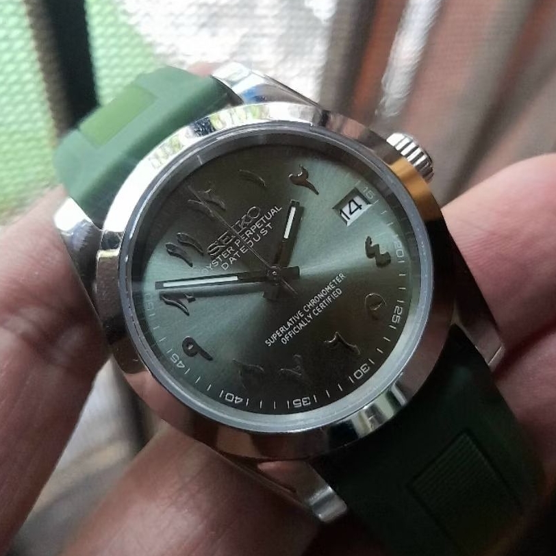 seiko mod explorer arabic dial midsize 36 mm