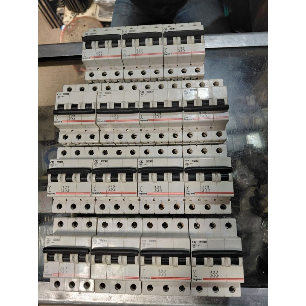 Mcb Legrand 3Phase C32/Mcb 3Phase 32 Ampere Legrand