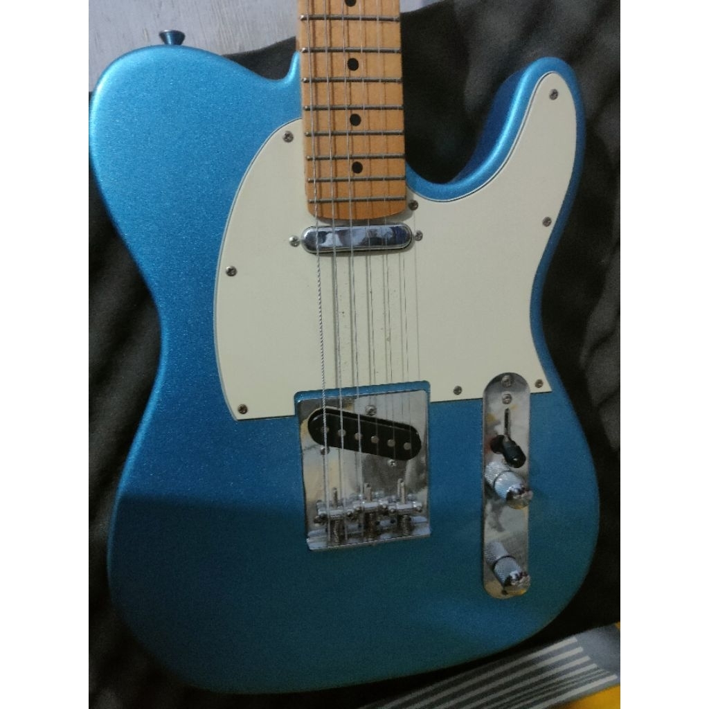 LEGACY TELECASTER SECOND LIKE NEW