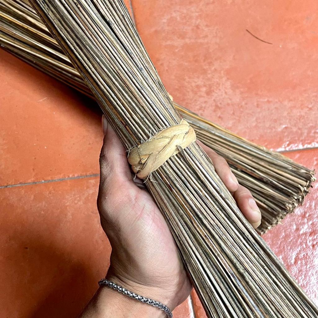 Sapu Lidi / Sapu Korek / Sapu Halaman