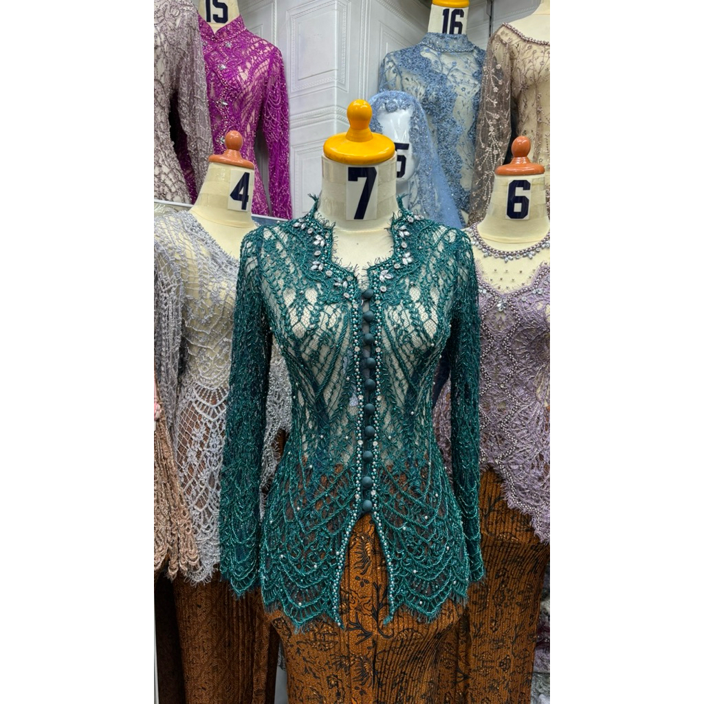 Kebaya Leher V full payet/kebaya wisuda/Lamaran