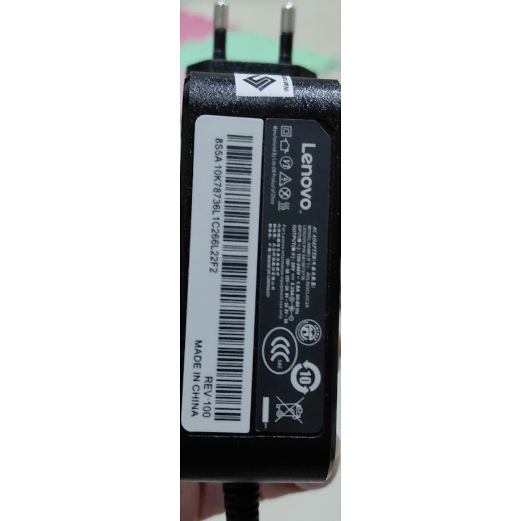 Adaptor Charger Lenovo v14 g2 itl