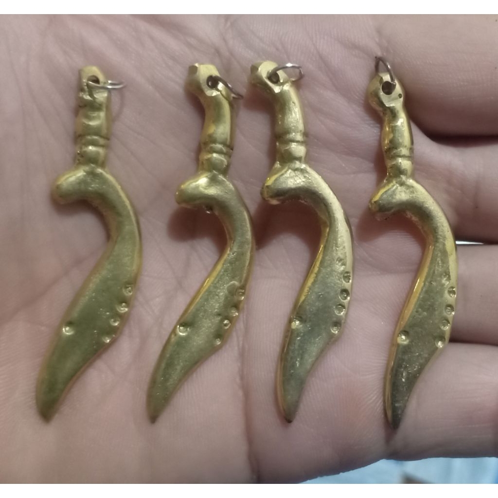 Gandul kalung kujang Kuningan