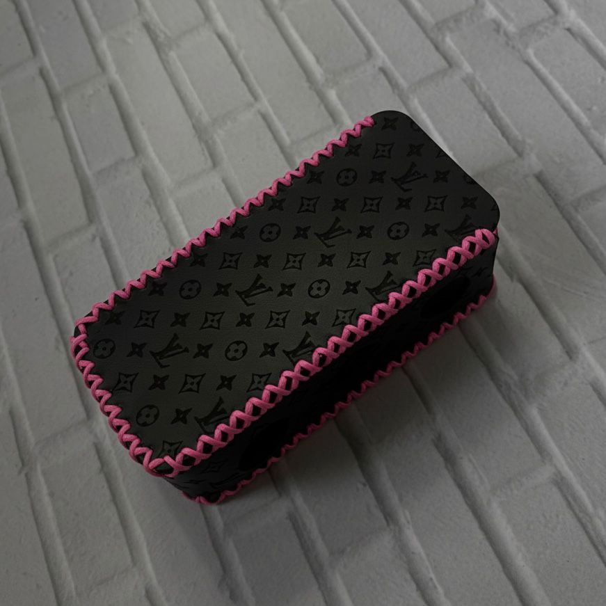 Cover Case HexV-3 / Oframe Sintetis Hitam Bng Pink Lv Pattern Leather