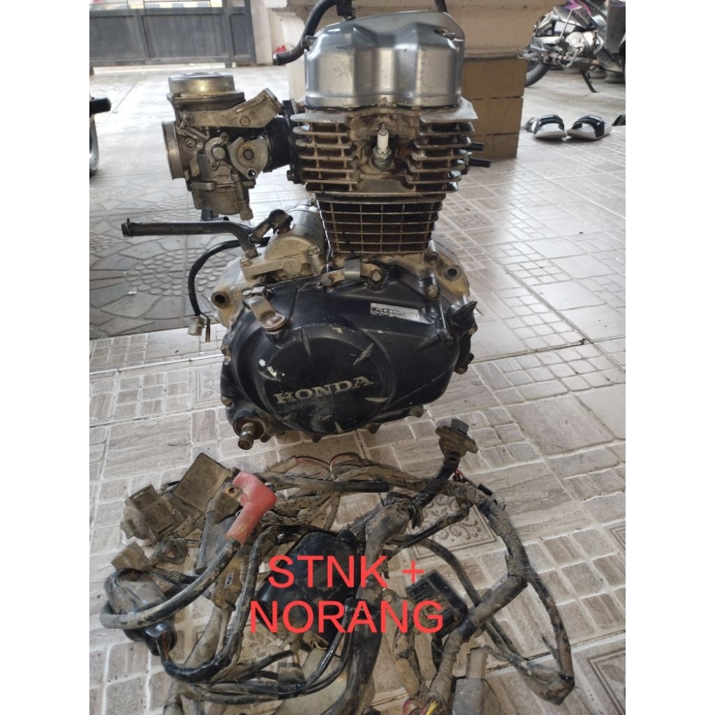 Mesin Megapro Monoshock karbu, set kabel pengapian ori