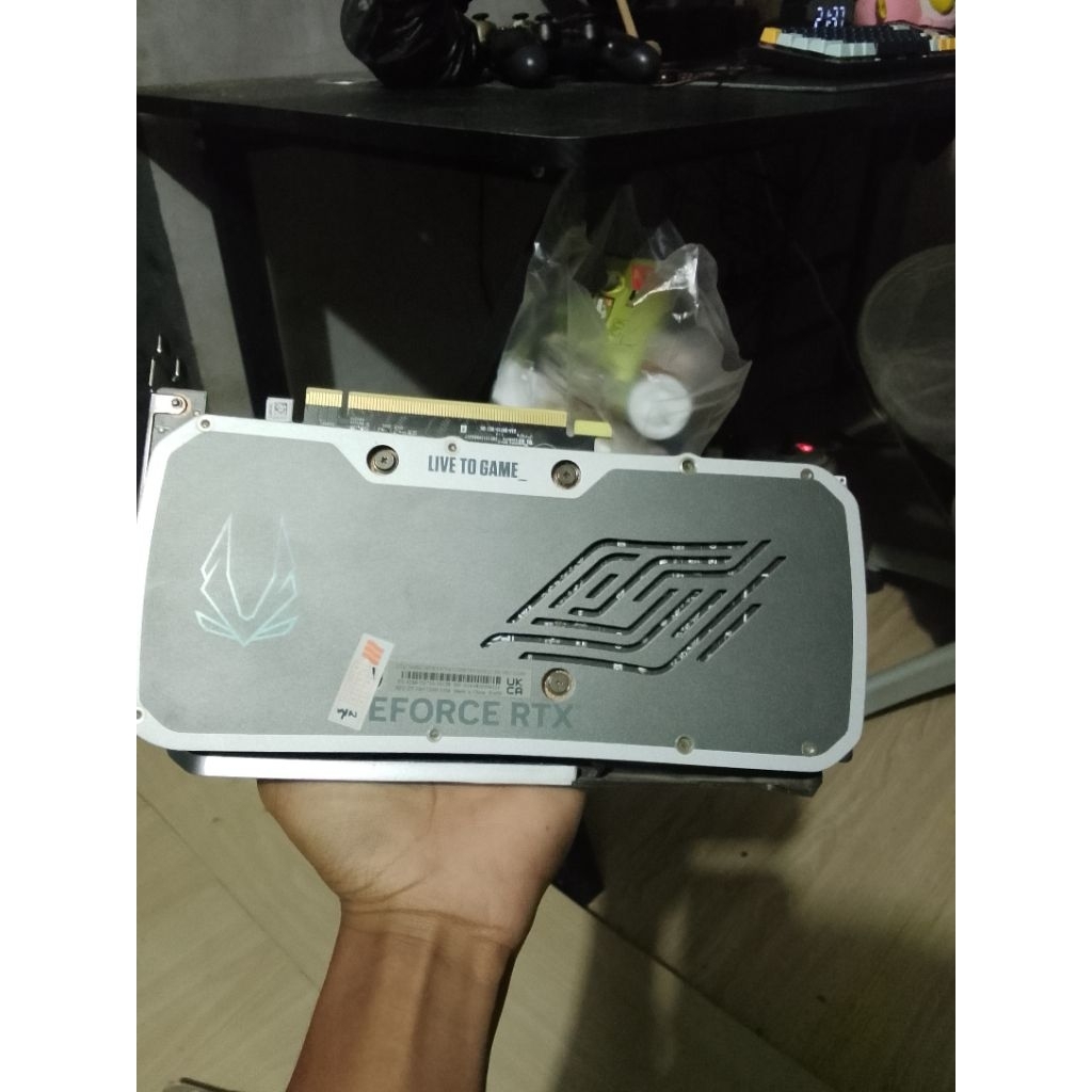 zotac.twin.edge.rtx.4070.super.12gb.second