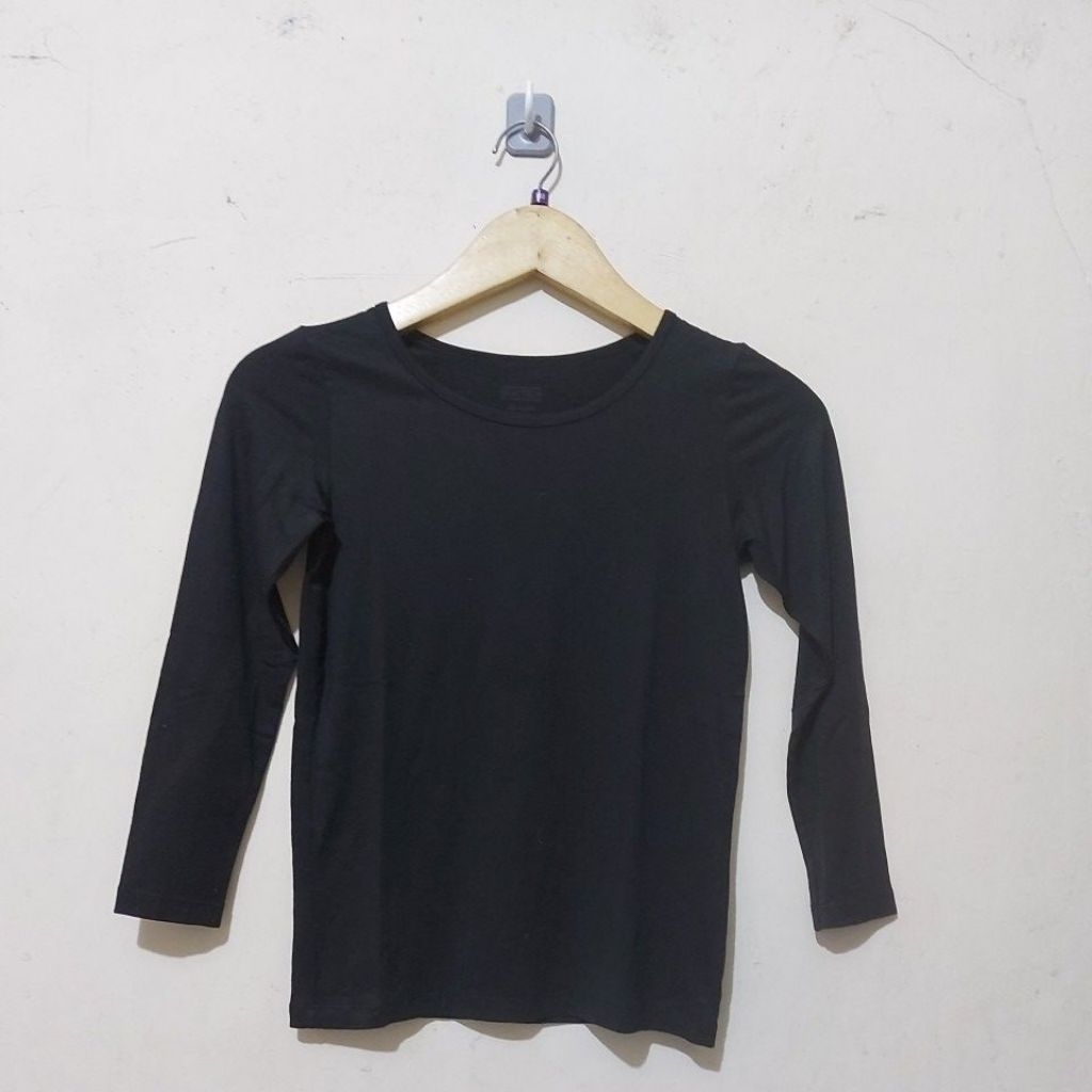code:M779>Tshirt Heattech regular crew neck untuk anak UNI*140