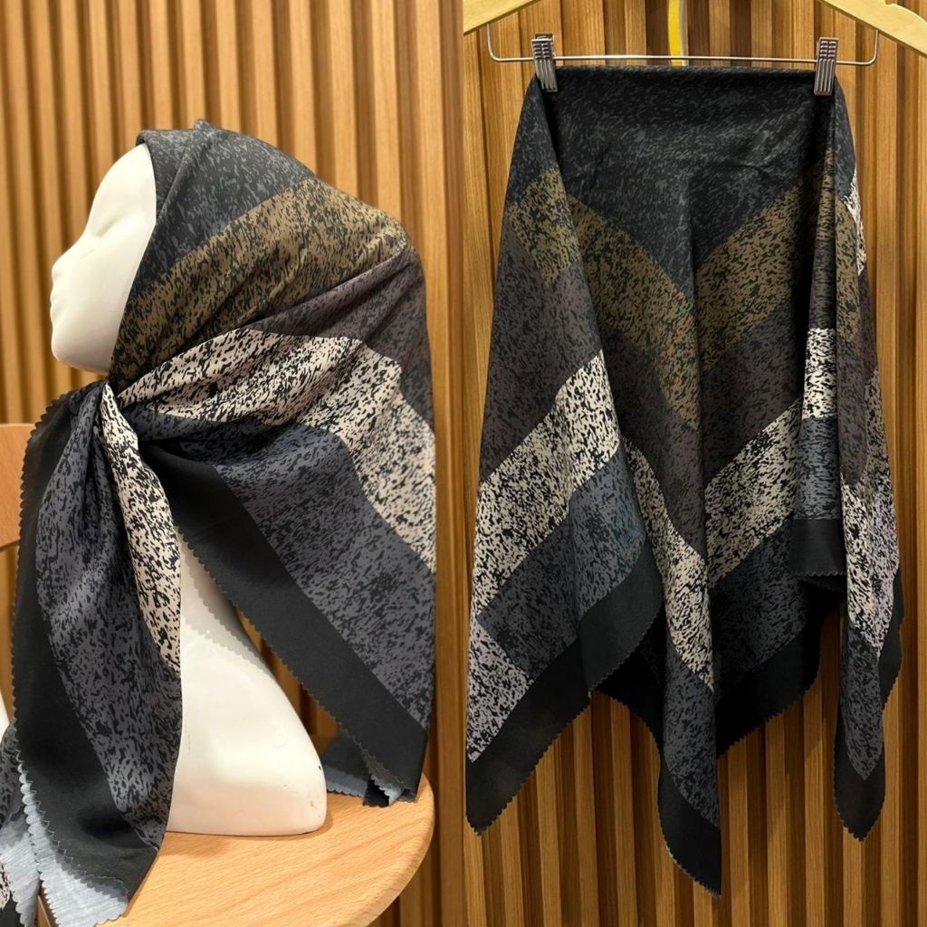 hijab segi empat voal motif journey