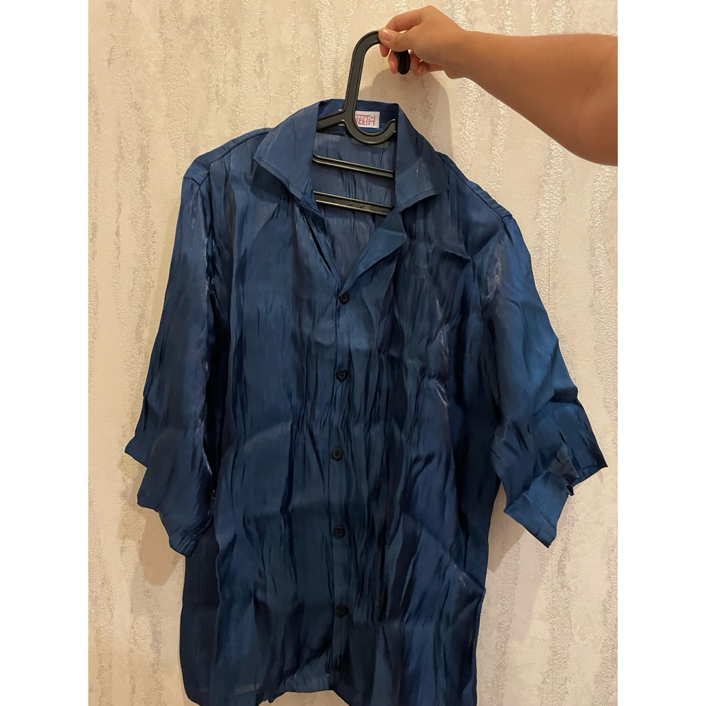 Kemeja Biru Byneeth