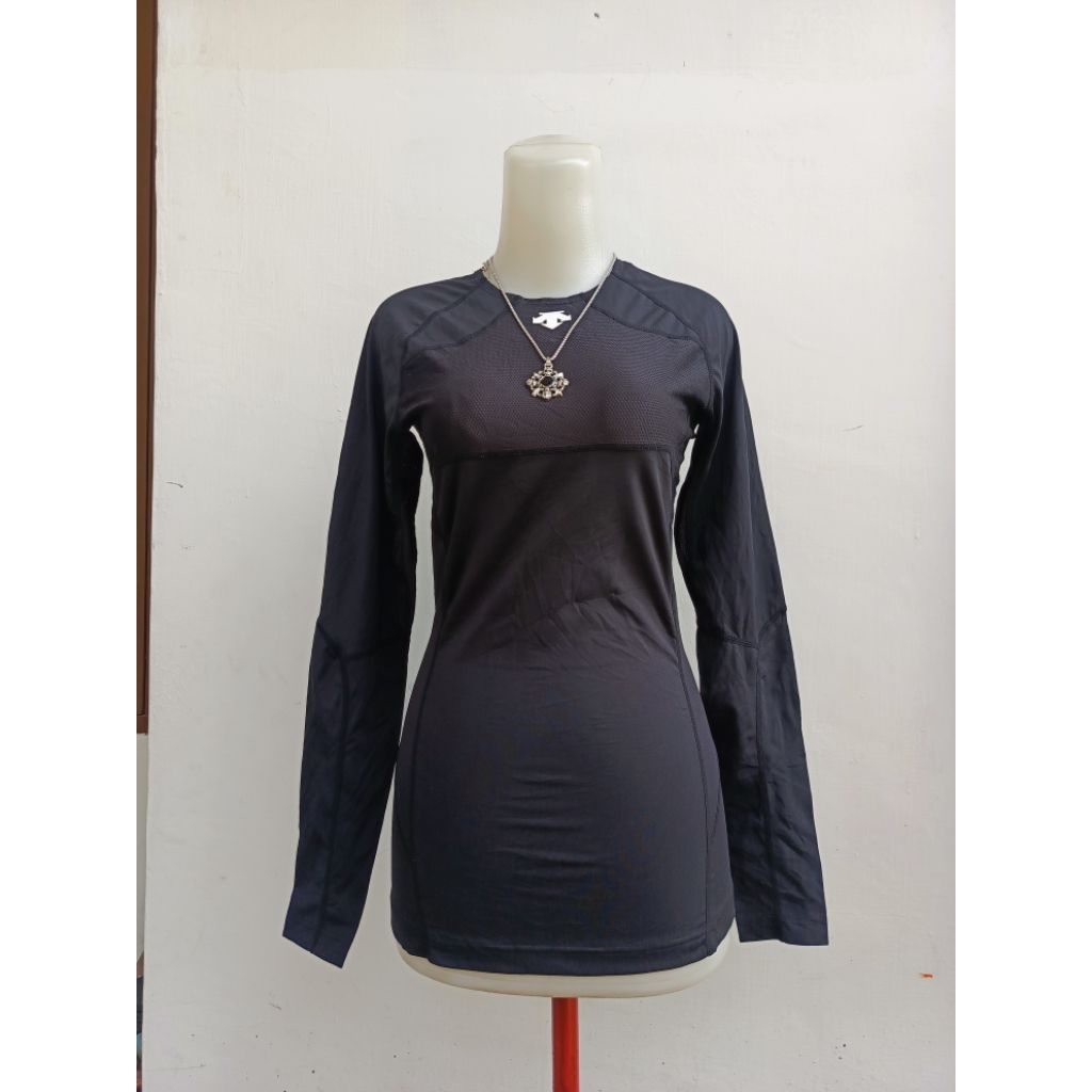 running shirts Descente