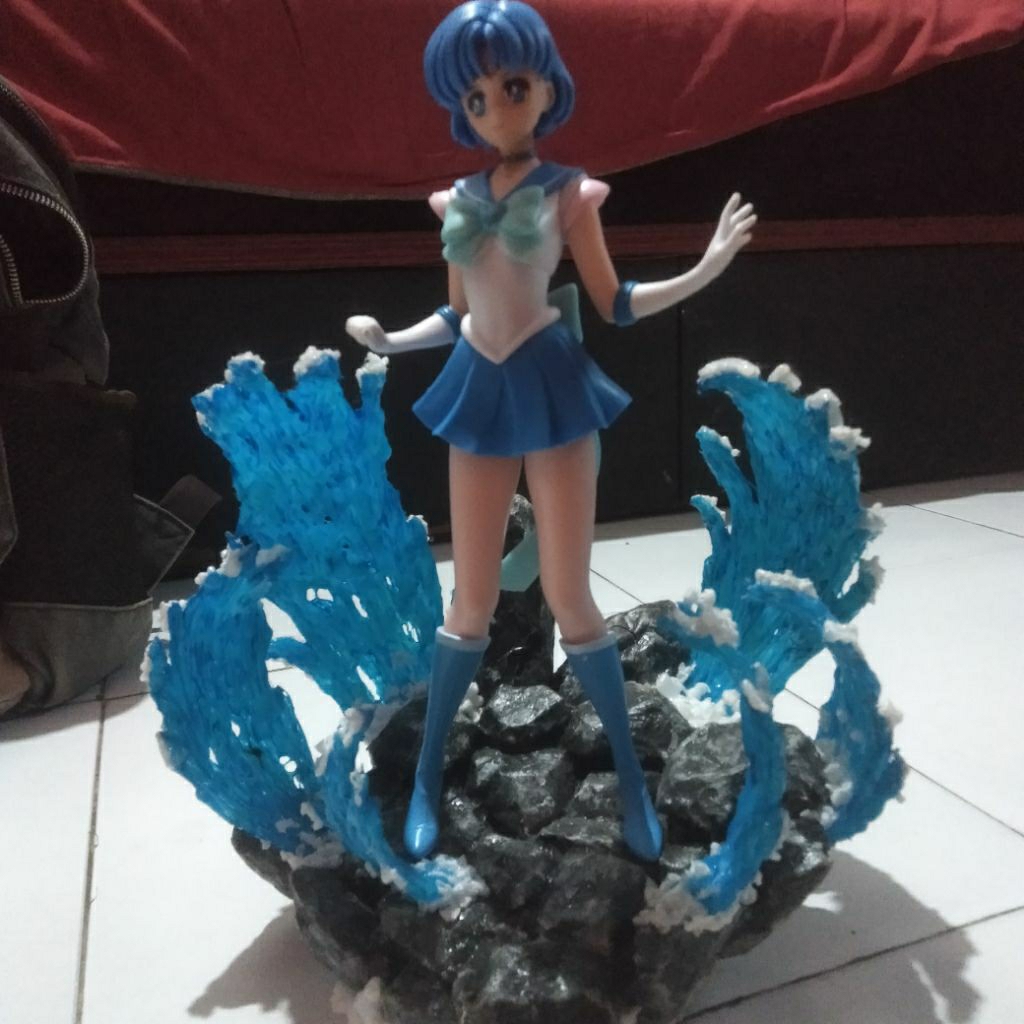 stand base figure aura biru