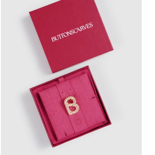 Buttonscarves Wicker Petite Brooch