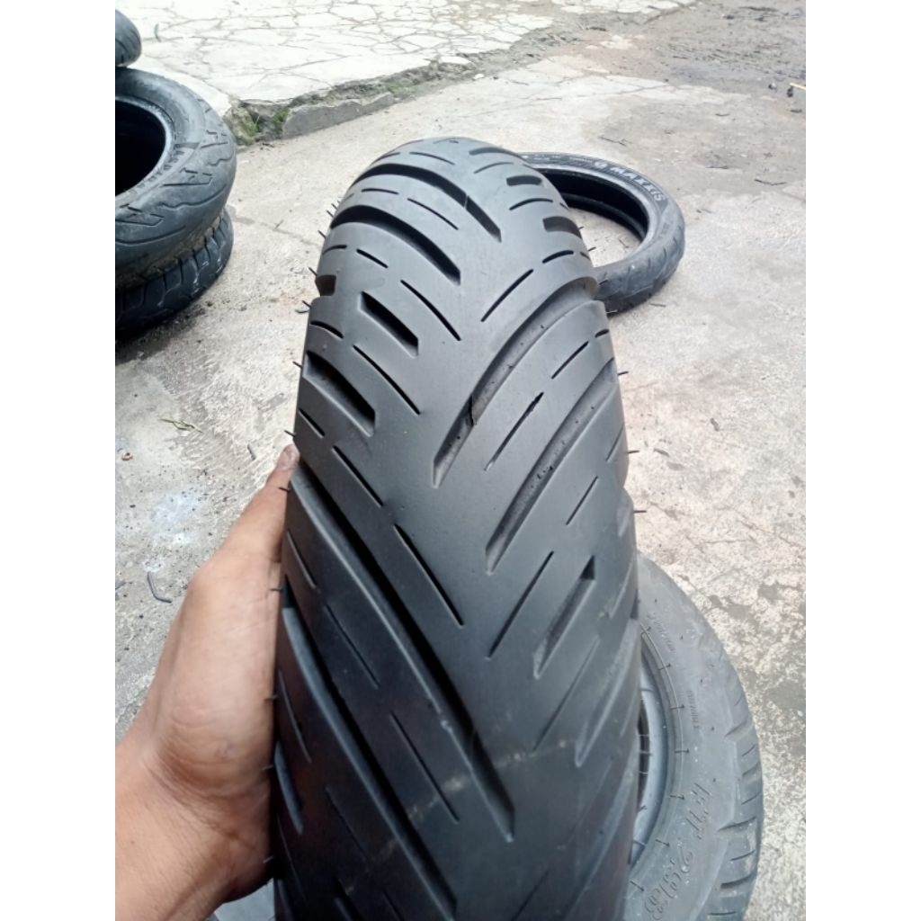 Sepasang ban motor scopy new UK 100/70& 110/70 ring 12 tubles