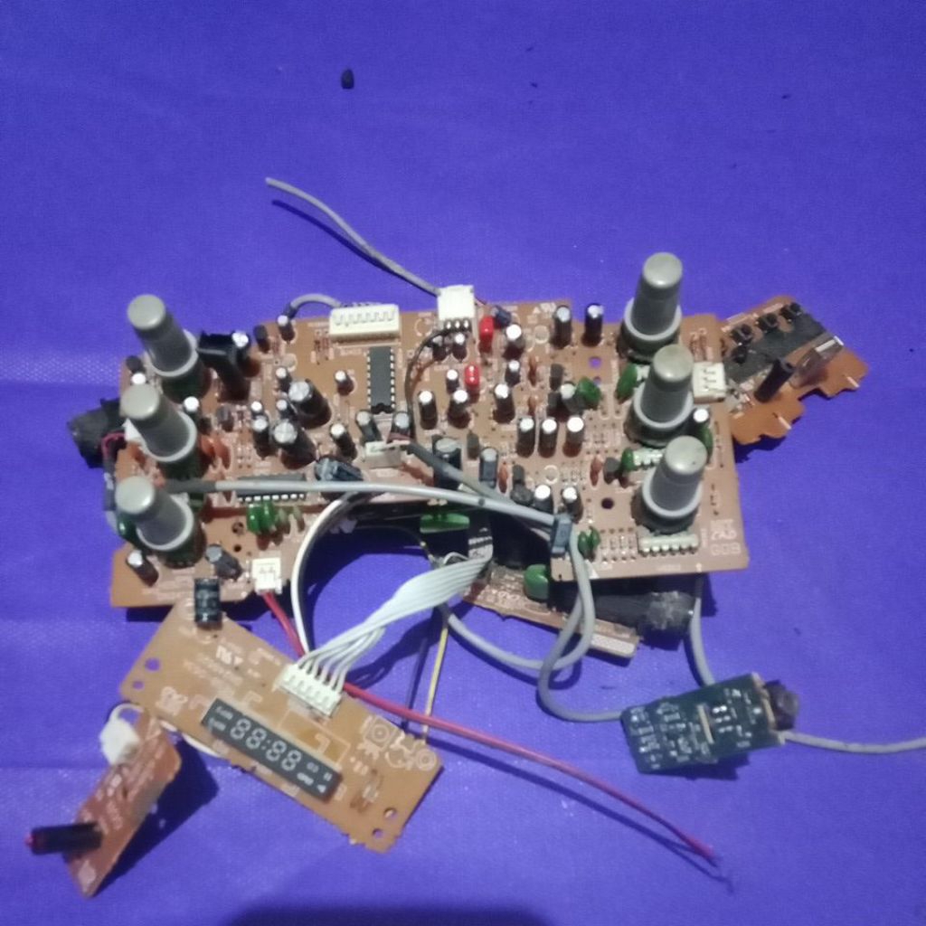 SECOND----TONE CONTROL Polytron PAS 68