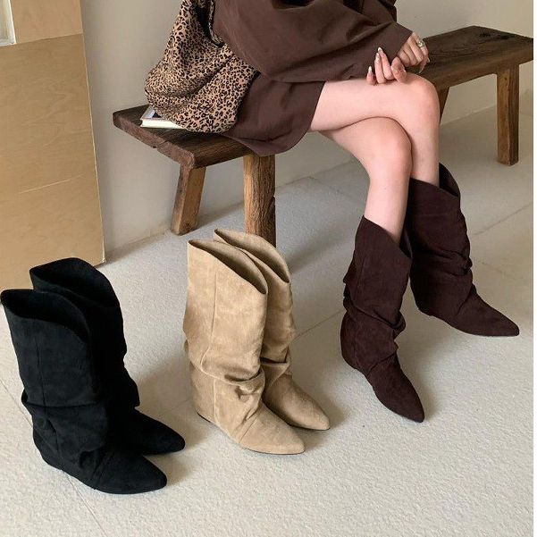 Women's fashionable and elegant pleated high boots, suede stacked boots, pointed toe long boots