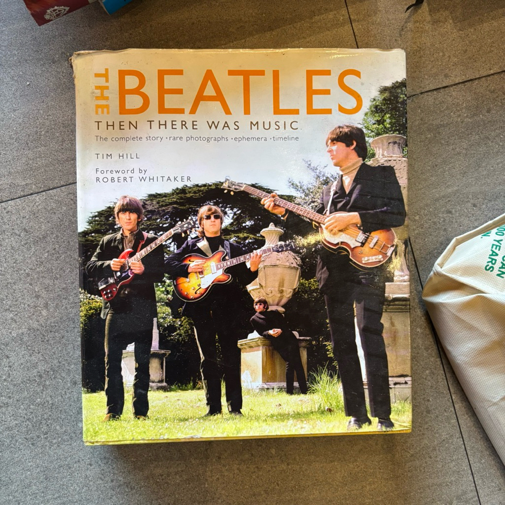 THE BEATLES COMPLETE STORY BOOK ( BUKU IMPORT THE BEATLES )
