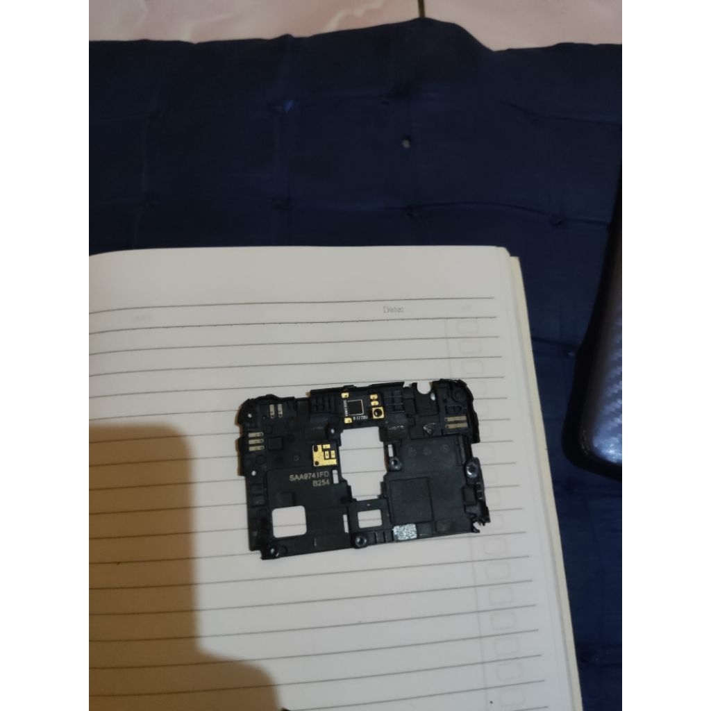 tutup mesin poco f1