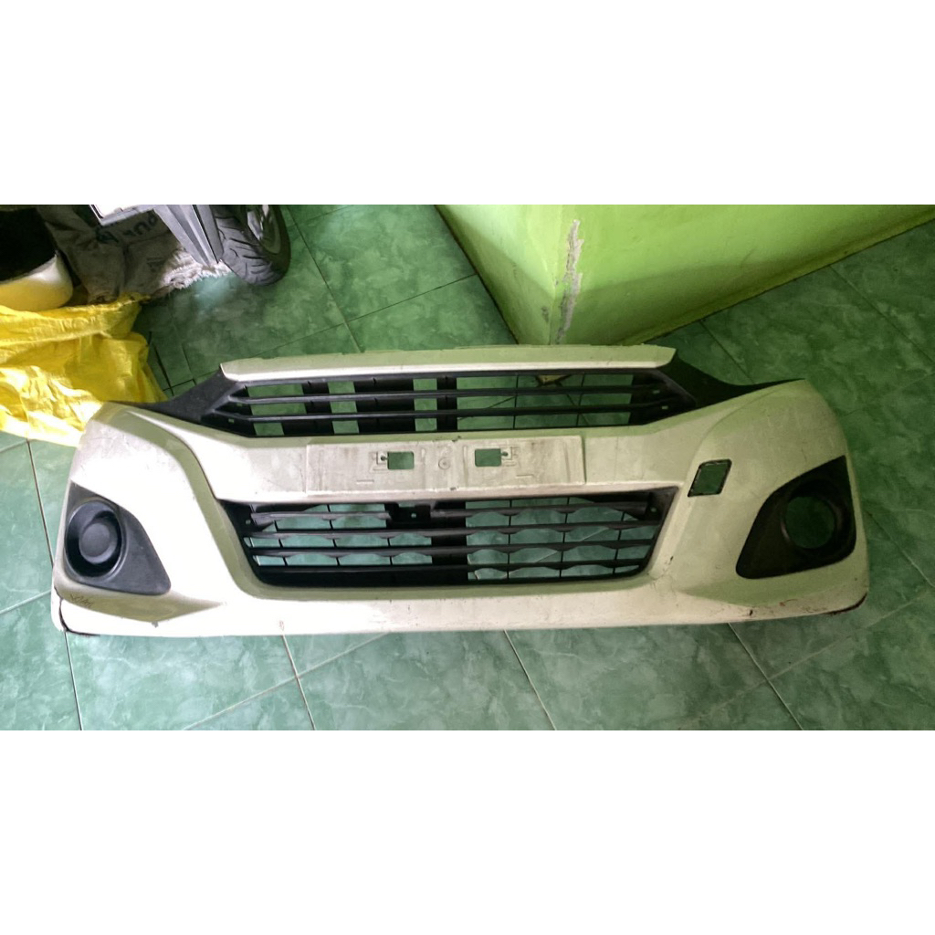bemper depan ayla 1000cc