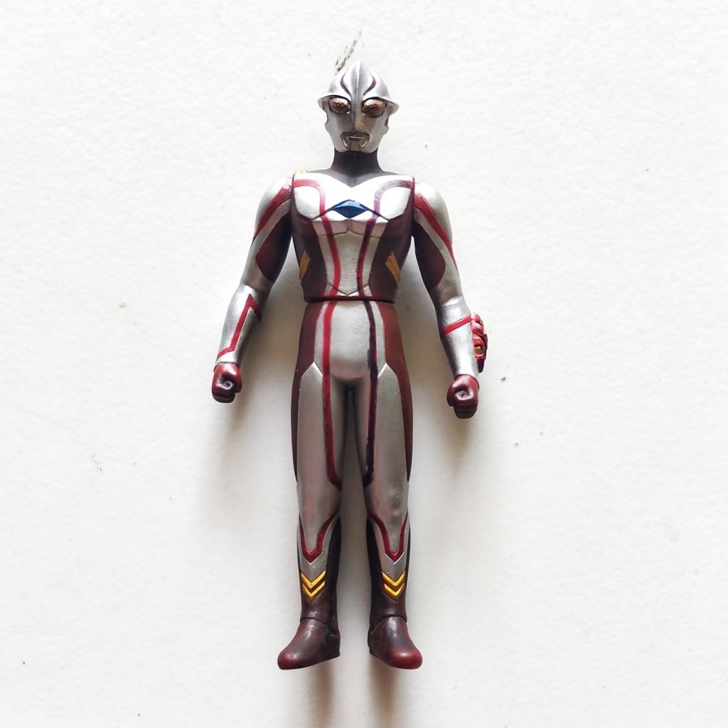 UHS Ultra Hero Series 16 Cm Ultraman Mebius