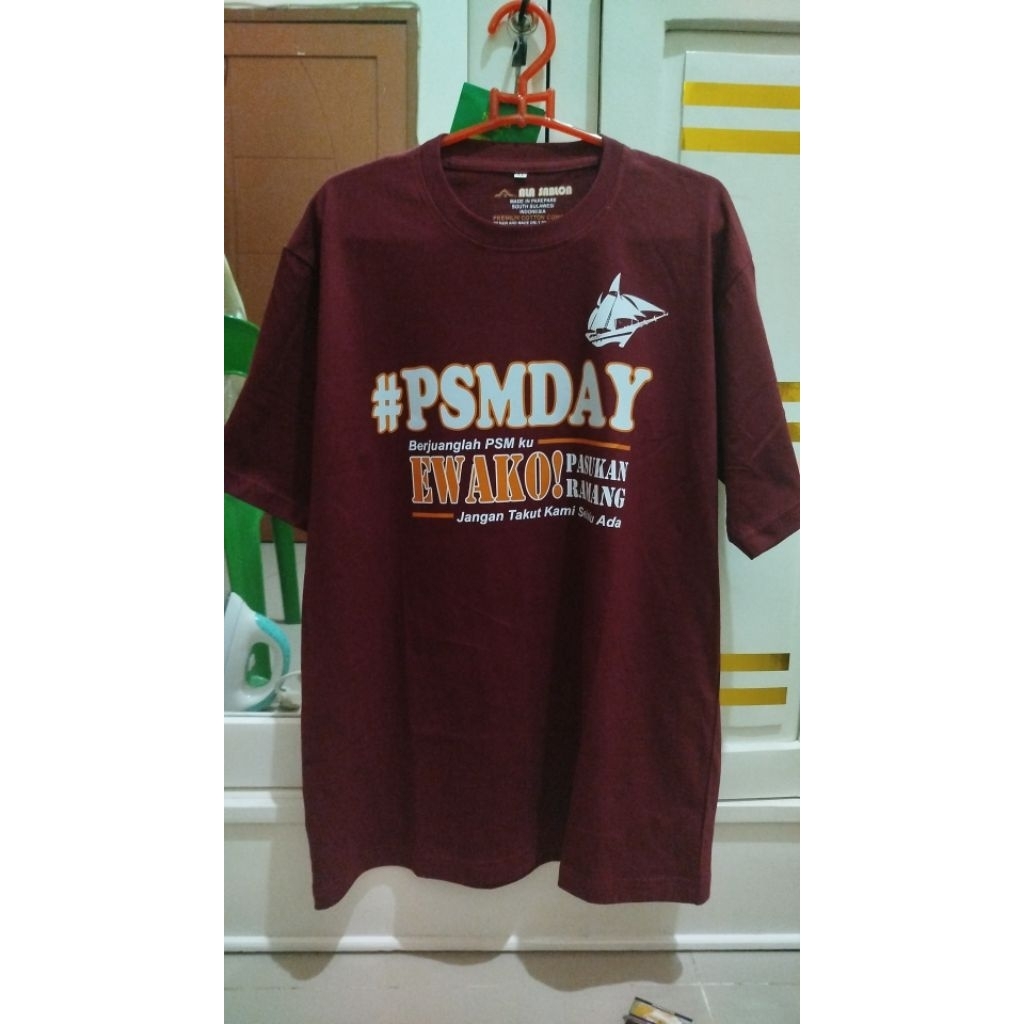 Kaos Suporter PSM Makassar – Buat Laskar Ayam Jantan dari Timur!