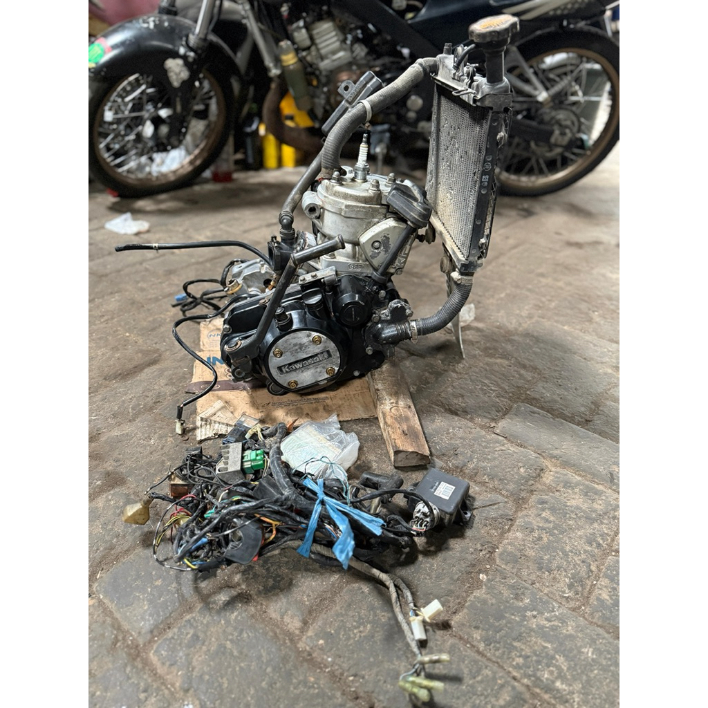 Mesin engine ninja r rr ss original copotan
