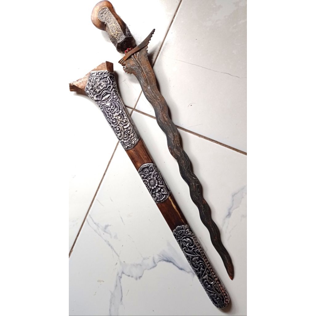 keris Bali pamor kulit panjang bilah 47cm
