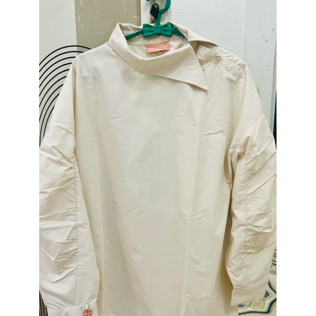 pl gia shirt ria miranda size l/xl
