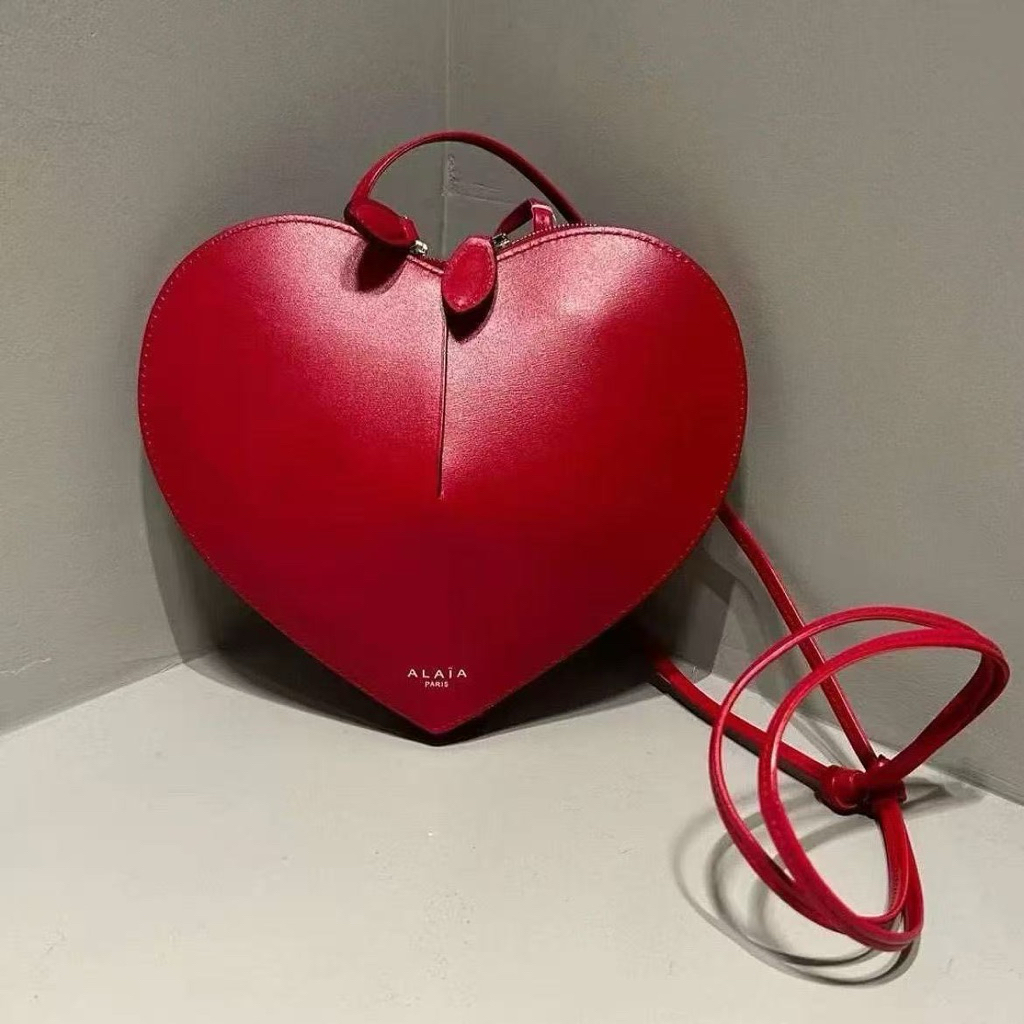Alaia love bag leather glossy