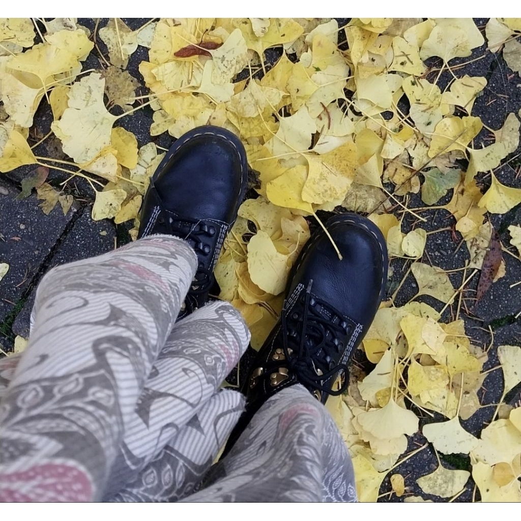 sepatu boots docmart Dr Martens original