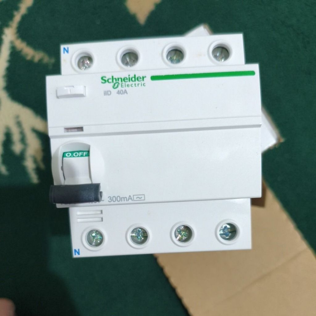 RCCB/ ELCB Schneider A9R74440