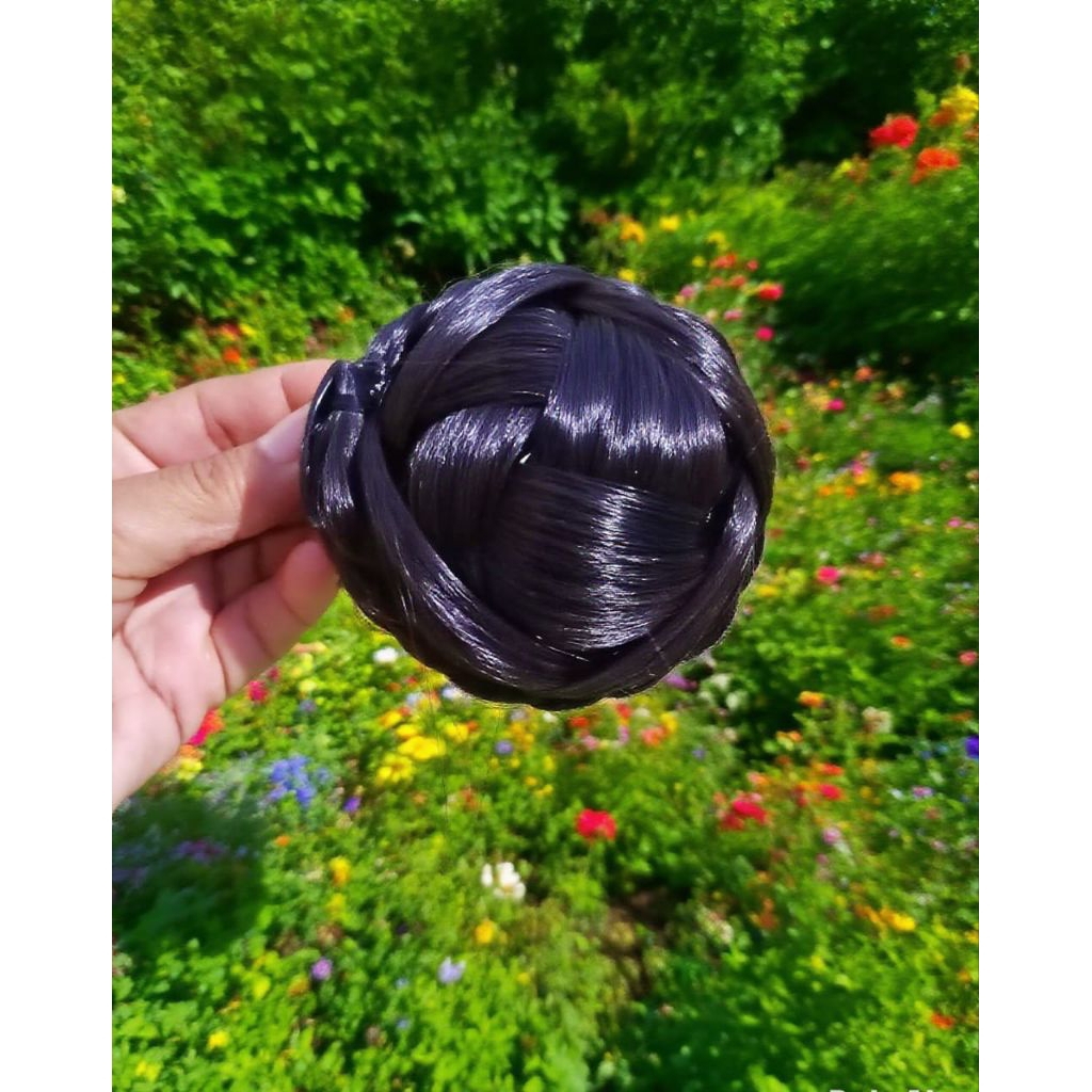 Sanggul anyam  Aksesoris Rambut Elegan