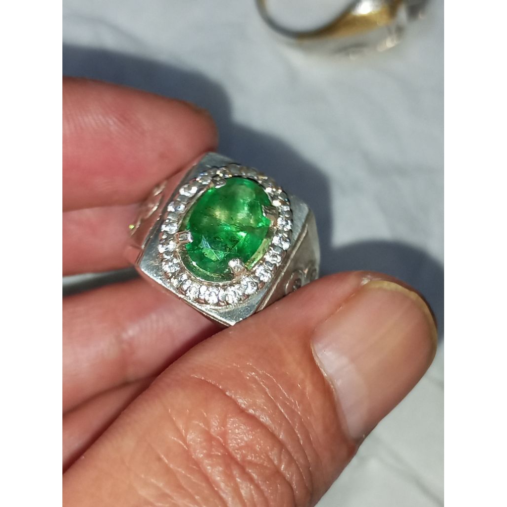 emerald beryl zamrud