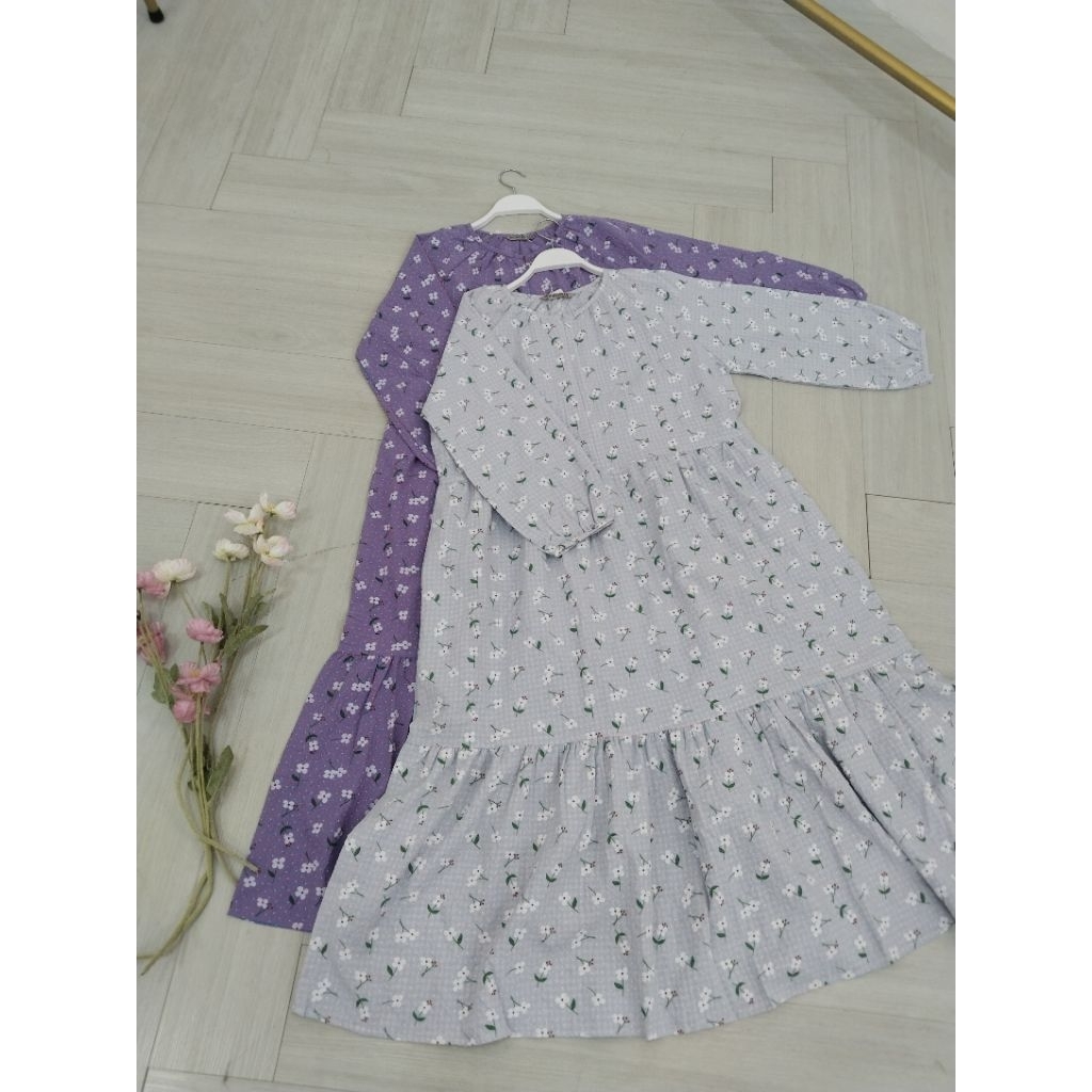 Laras Shop - Emilia midi Dress by Womenwear/ dress, gamis, outfit, gamis cantik, gamis bunga-bunga, 