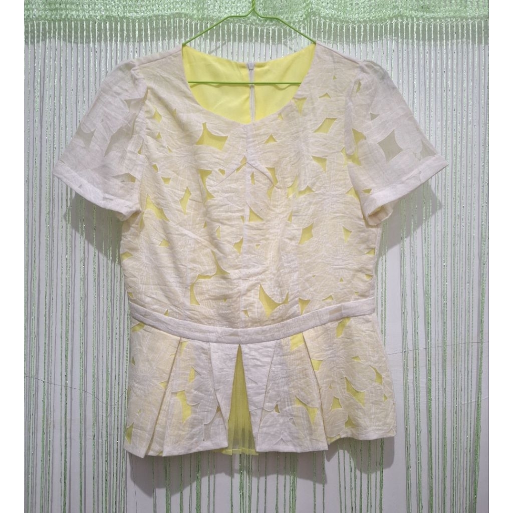 blouse blus wanita prada kuning putih lengan pendek