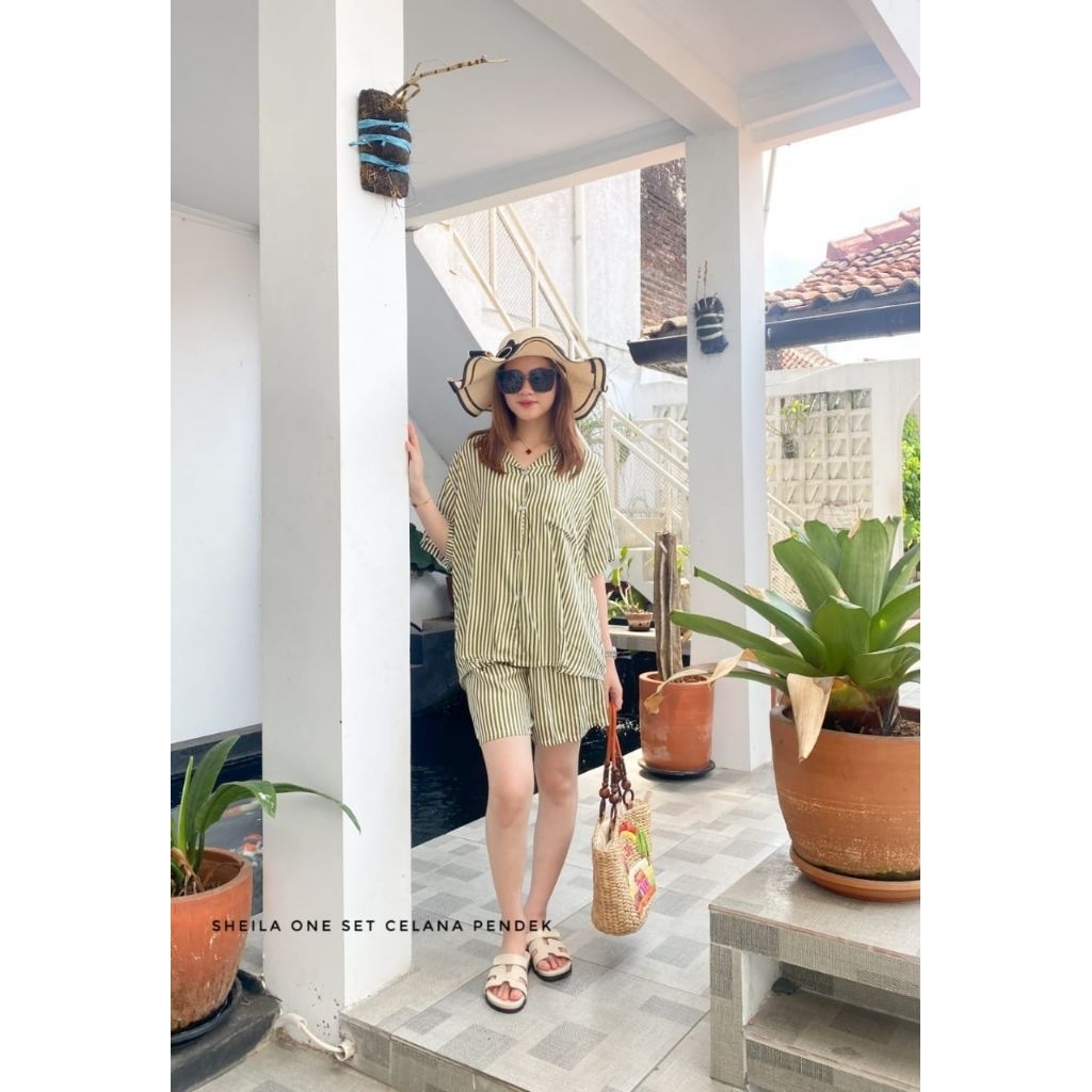 Sheila one set celana pendek/ set Baju tidur pendek atasan model kemeja kerah oversize motif salur g