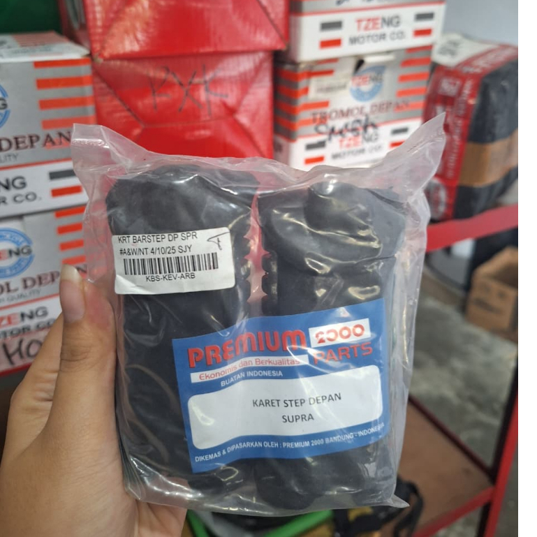 KARET FOOTSTEP DEPAN SUPRA