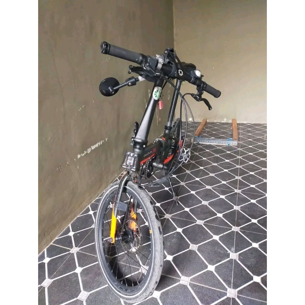 Sepeda Lipat Dahon
