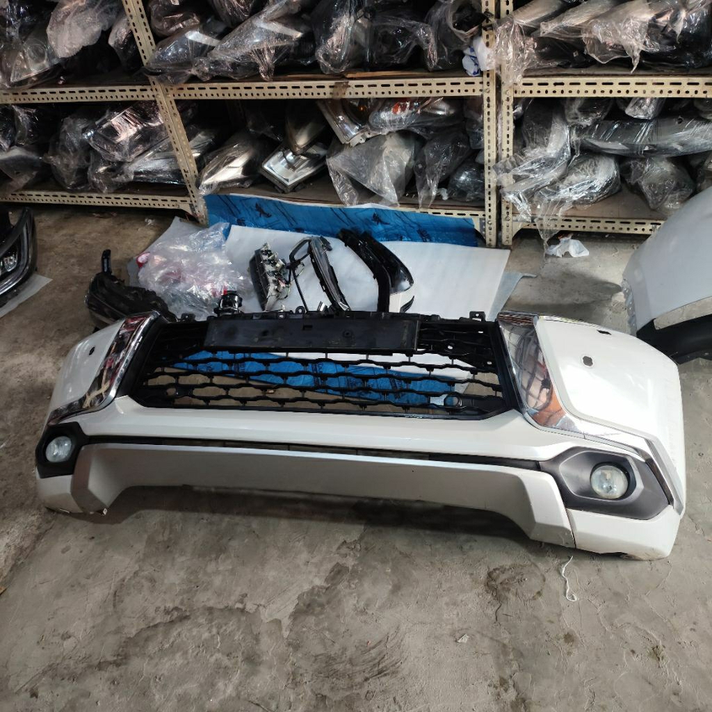 Bumper Bemper Depan Pajero 2017-2020 original