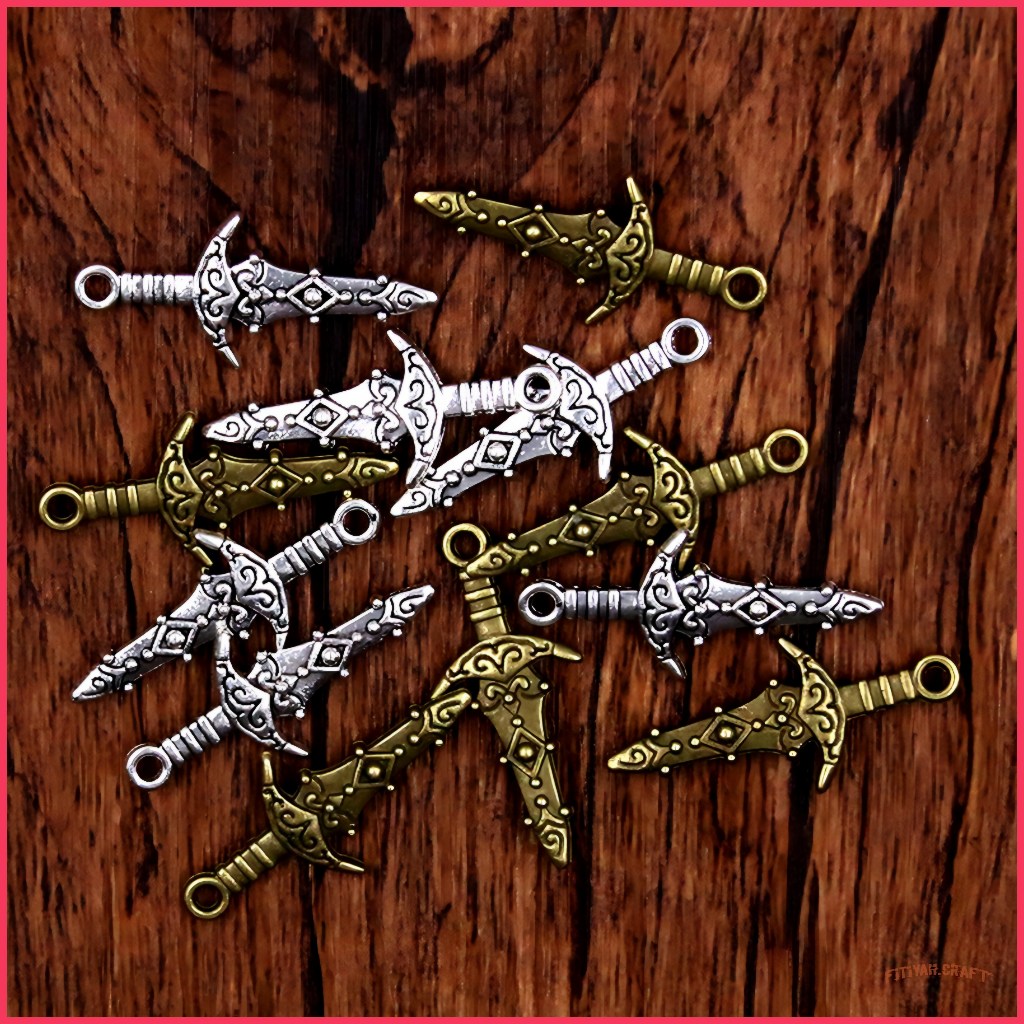 Liontin Pedang Keris Mini 8x23 mm Liontin Aksesoris DIY Paduan Pedang Kecil