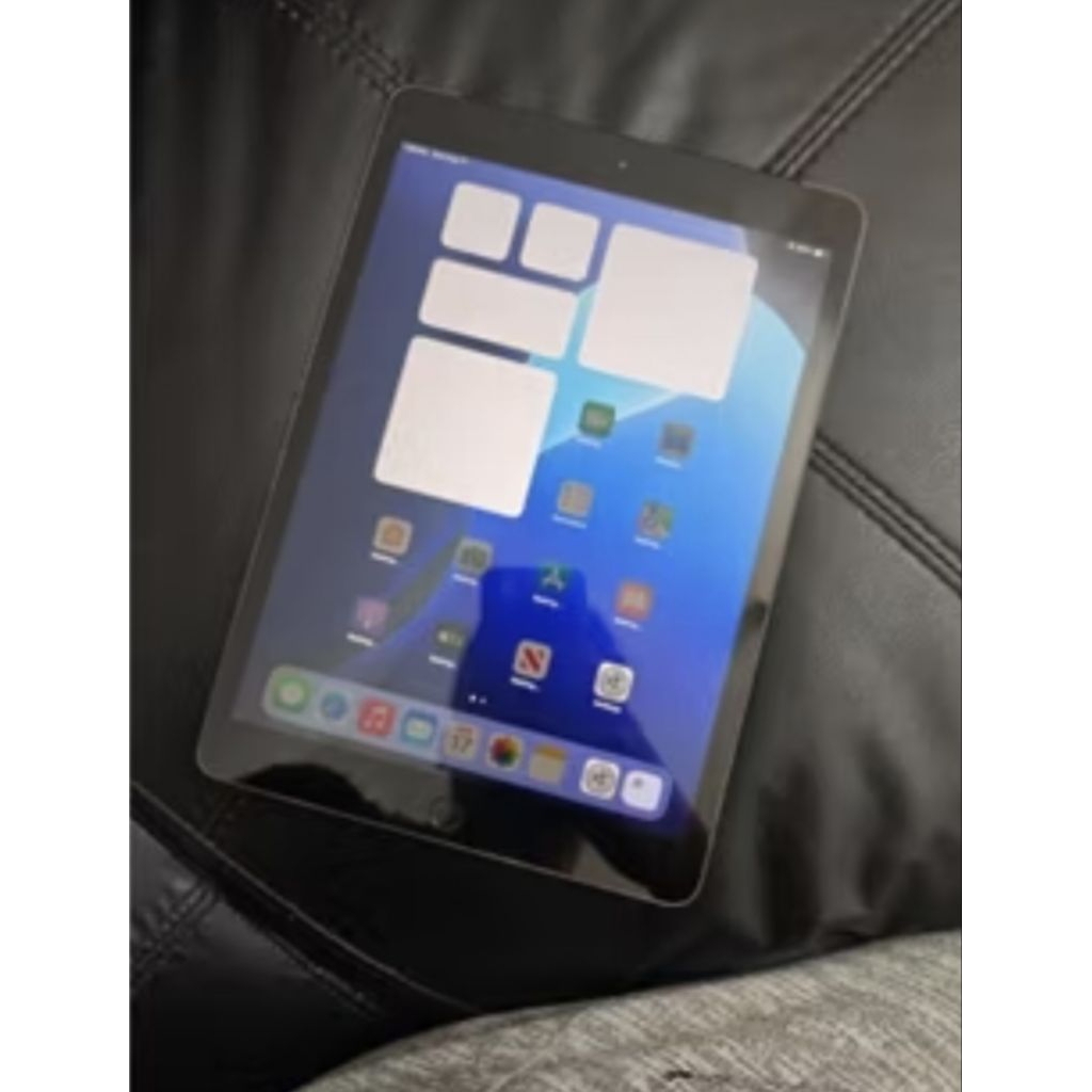IPAD 6 128 GB SIMCARD & WIFI BACA DESKRIPSI