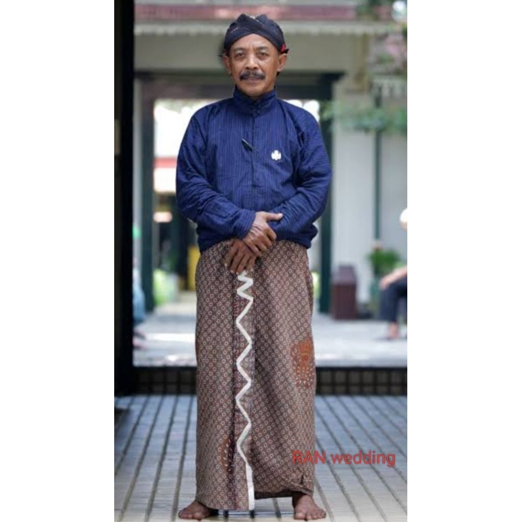 JARIK LILIT WIRU ENGKOL motif truntum garuda