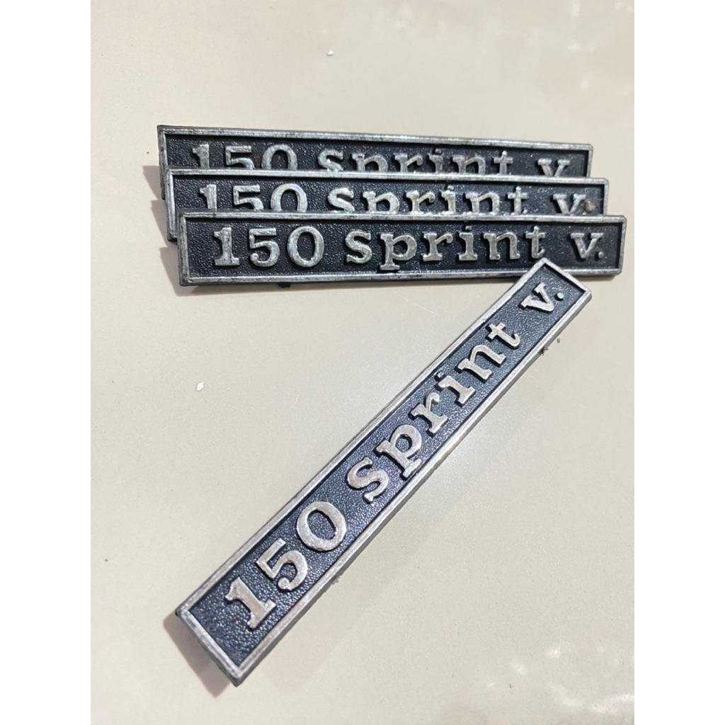 emblem vespa sprint veloce sprint v 150 detail bagus