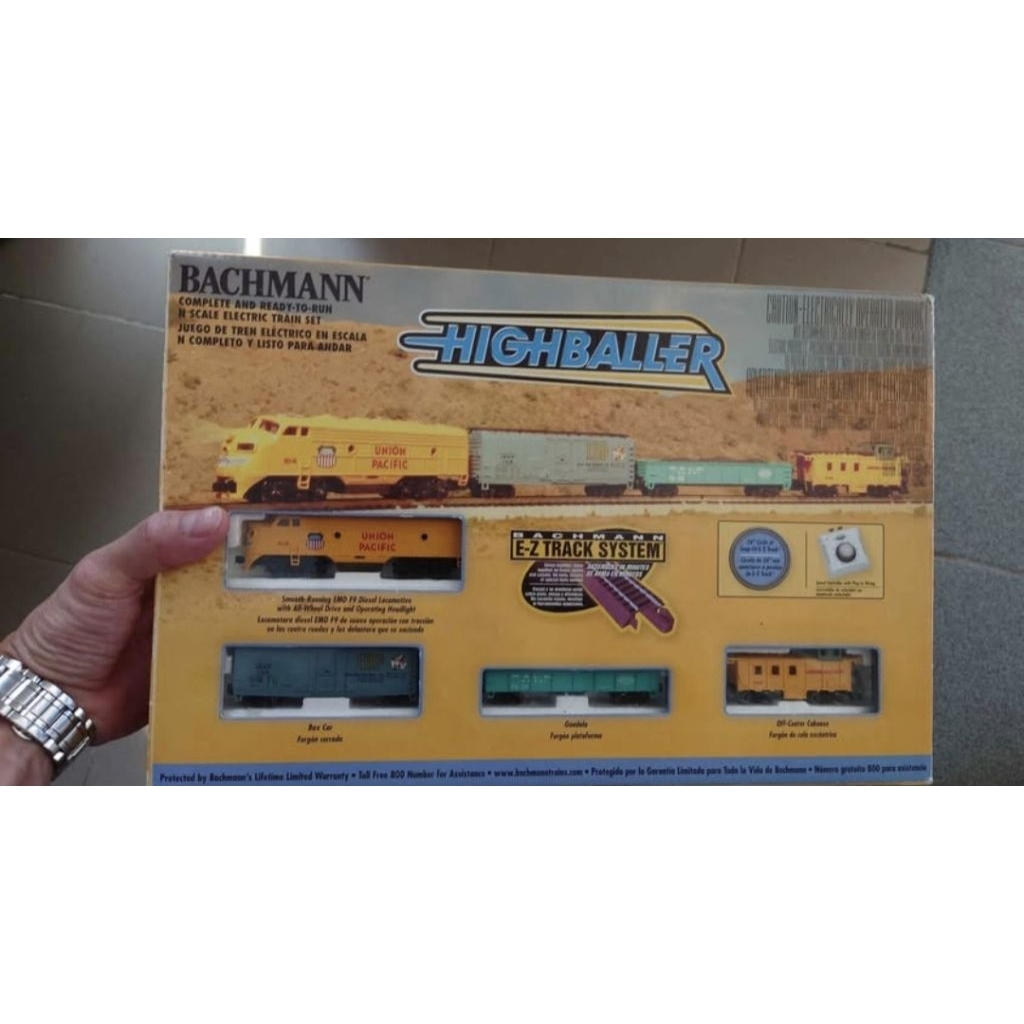 Kereta api Highballer Bachmann