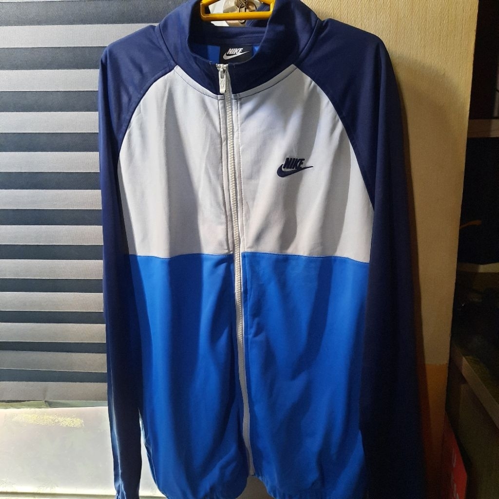 nike track top original like new