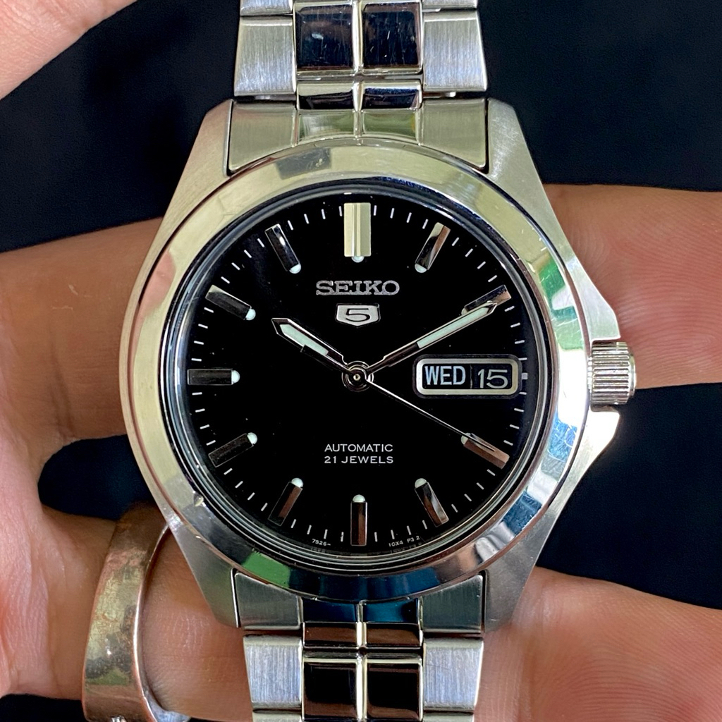 (SOLD OUT) Seiko 5 SNKK93 Automatic Black Sunburst Dial 7S26-03T0