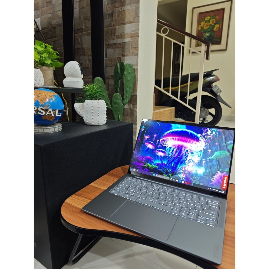 Laptop Lenovo Yoga Slim 7I Ultra 5 266V